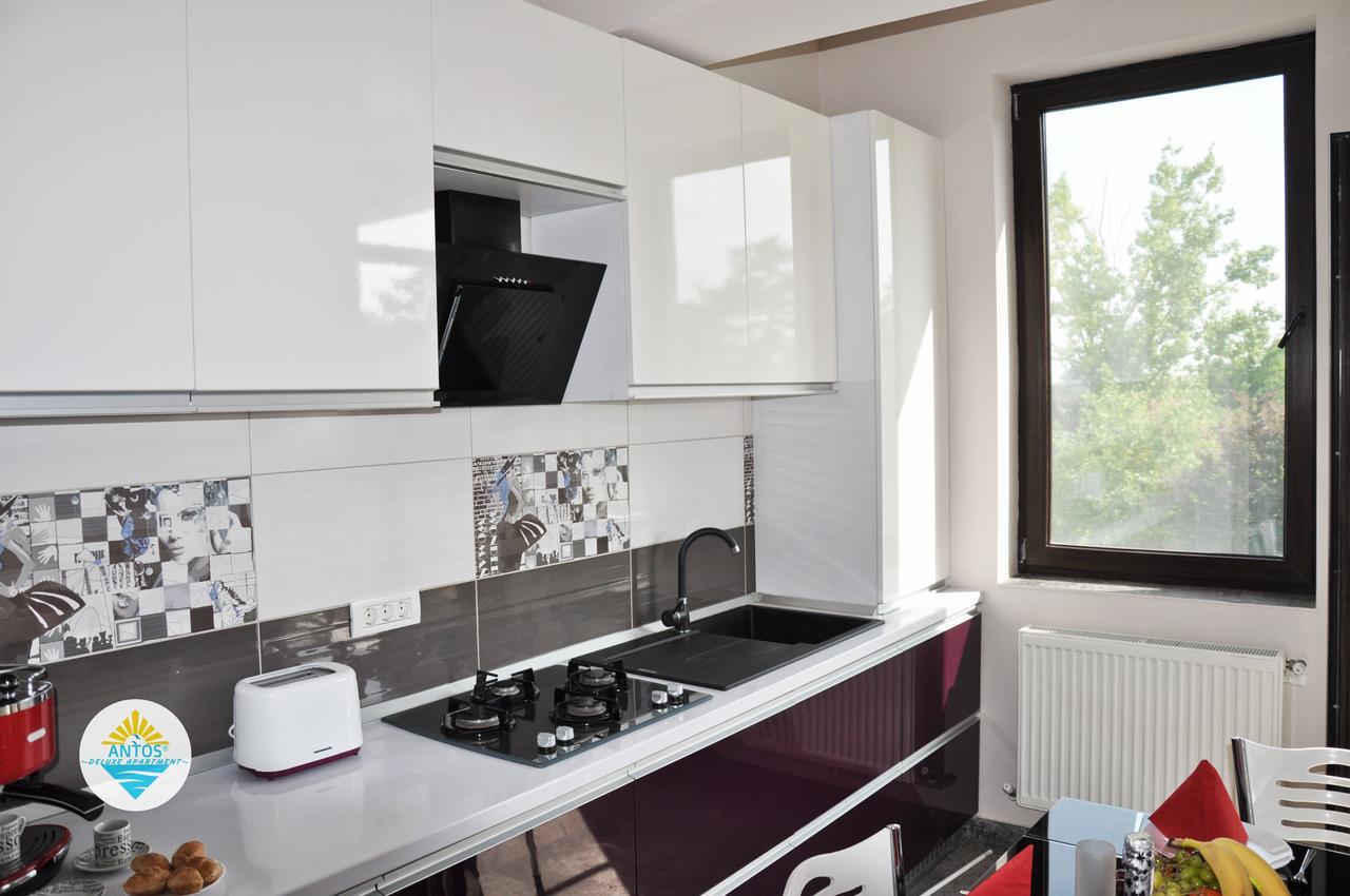 Antos Deluxe Apartment Constanţa Exterior foto